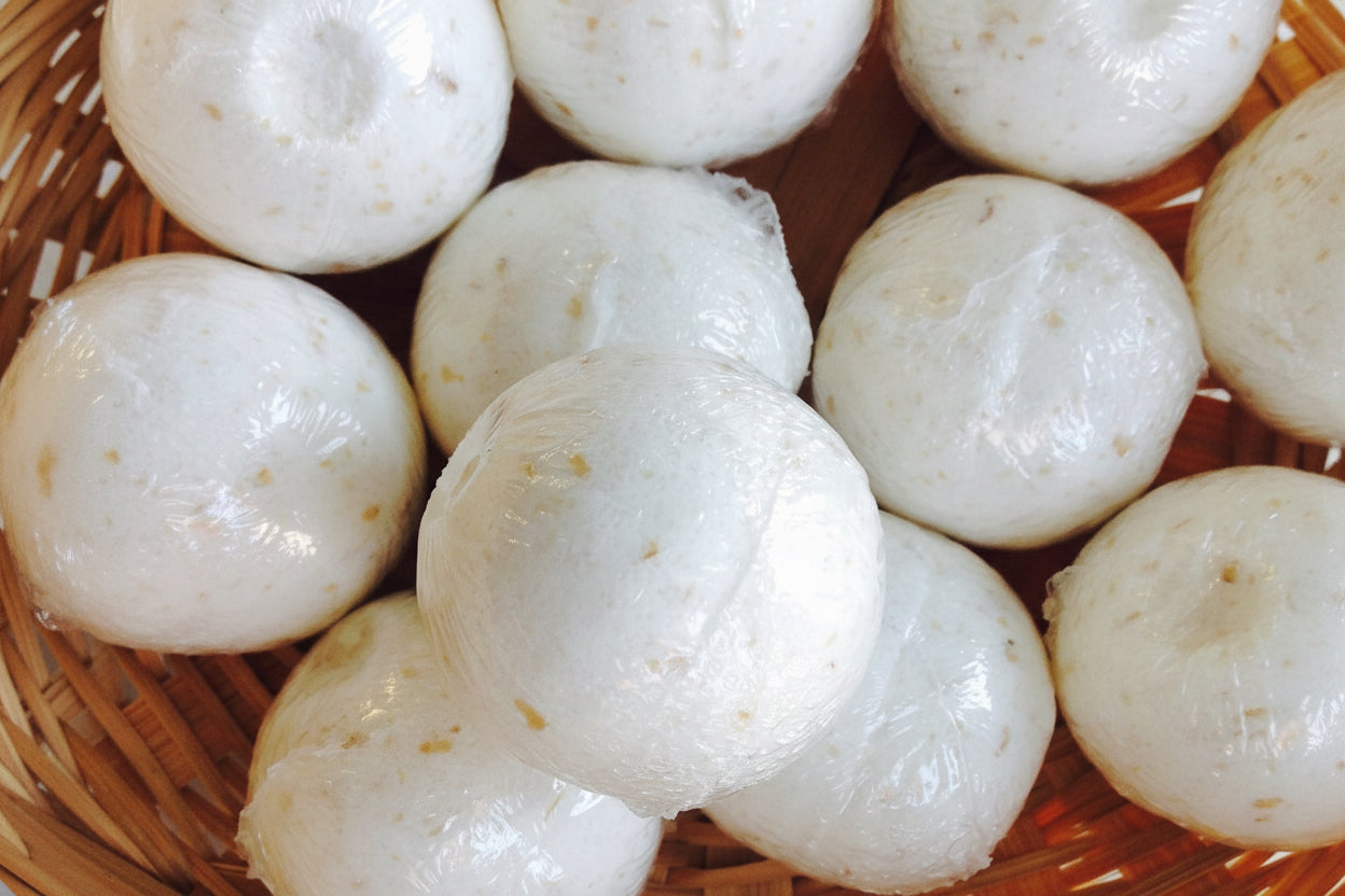 Honey Bunny Bath Bomb 2.5oz - Lounies Soap Co.